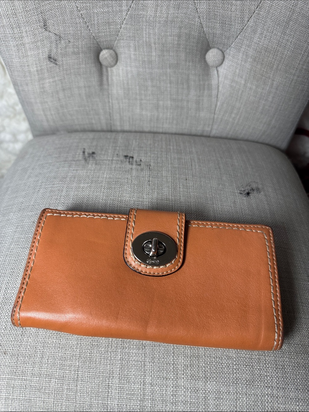 Coach Cognac Leather Tote with Matching Wallet - Picture 8 of 13